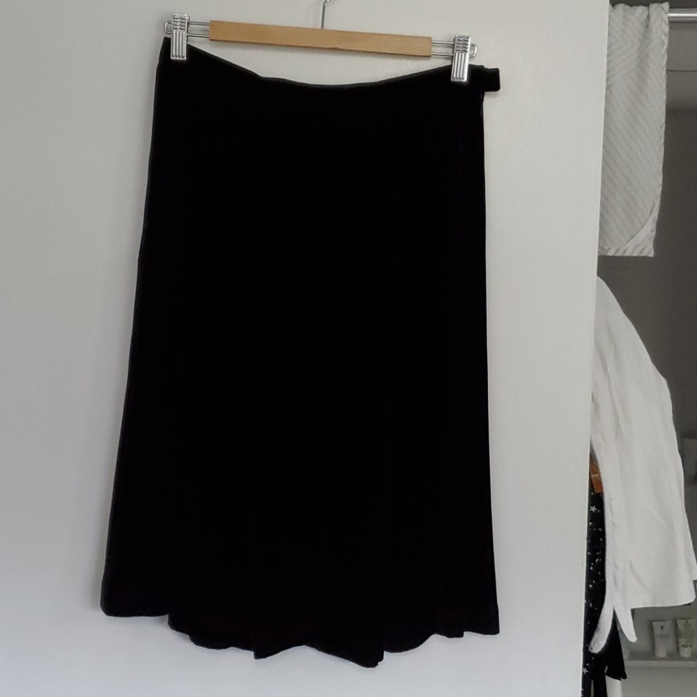 Eddie Bauer Black Velvet Skirt